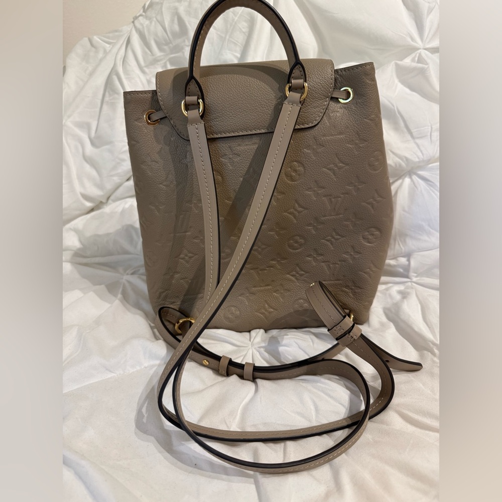 Louis Vuitton Monogram Montsouris - Picture 3 of 7